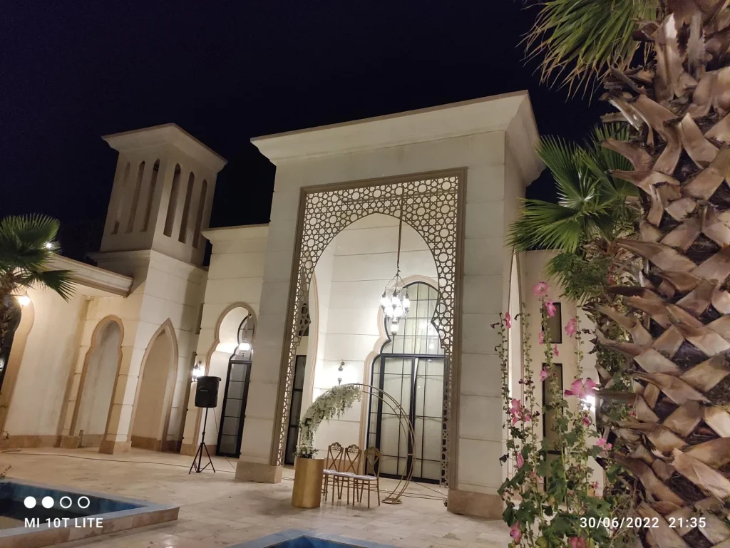 عمارت ملل قم