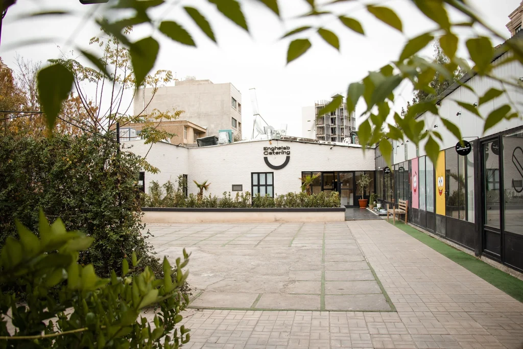 باشگاه انقلاب قم